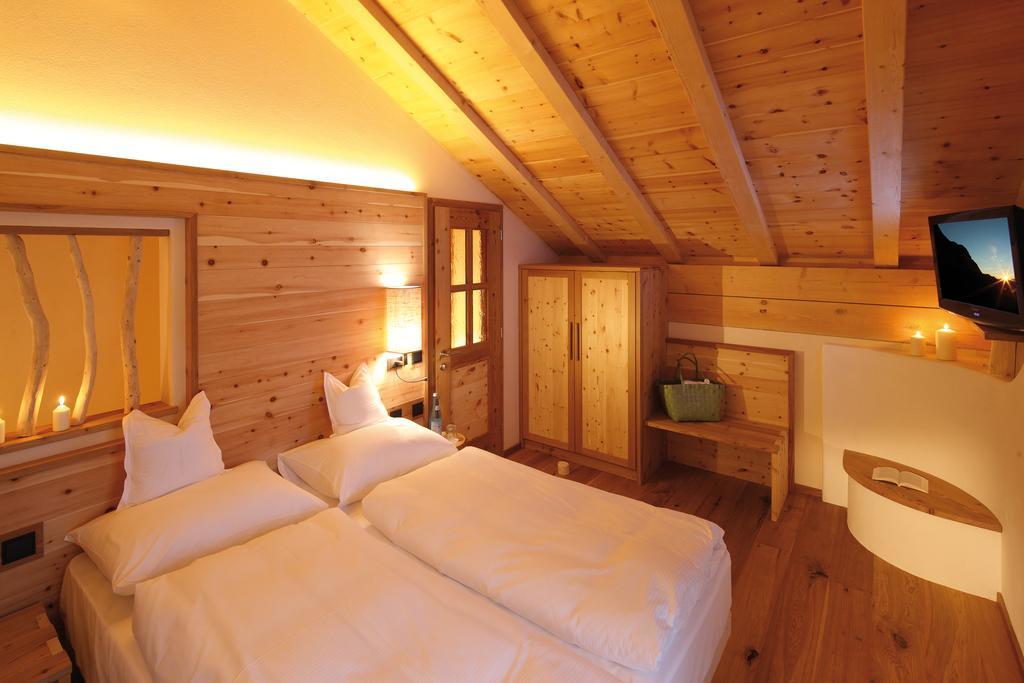 Dolomites Living Hotel Tirler 알페 디 시우시 객실 사진